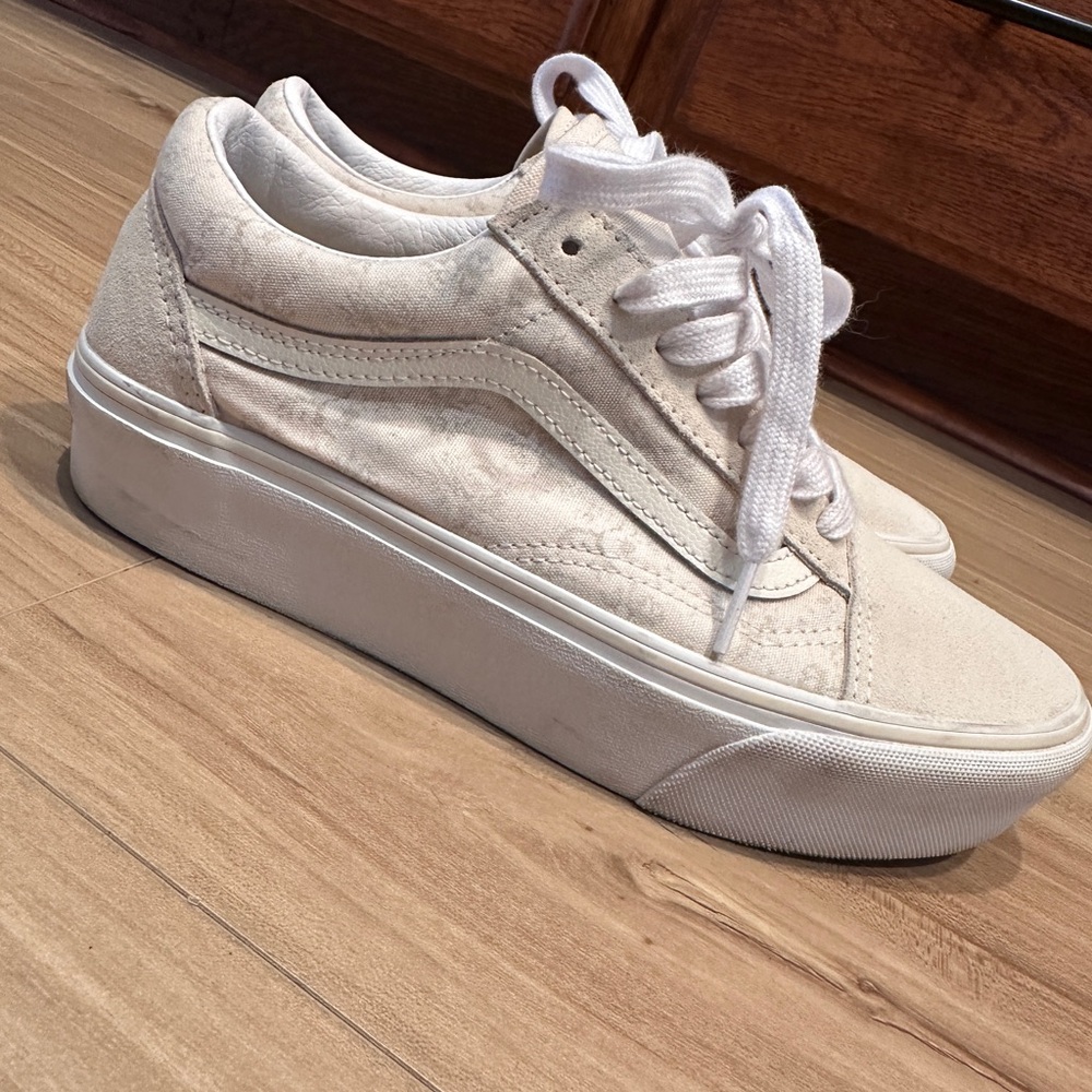 Vans Women's Playform Off-White Sneakers